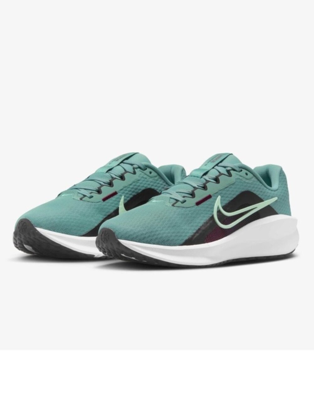 Nike Downshifter 13 Unisex Size Women's 6.5 Men's 5 (New)